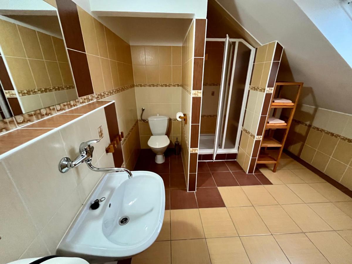 Penzion Horal Hotel Dolni Morava Ngoại thất bức ảnh