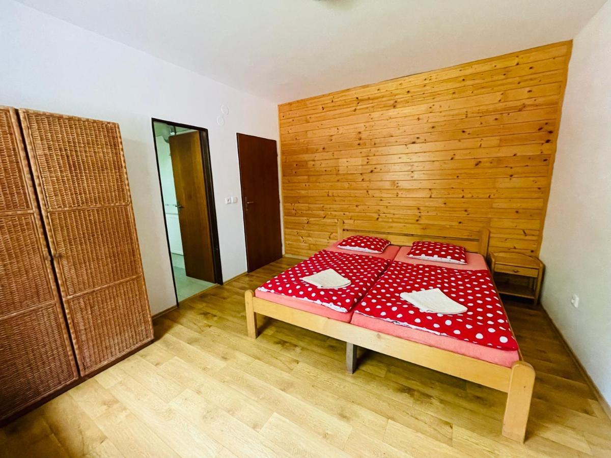 Penzion Horal Hotel Dolni Morava Ngoại thất bức ảnh